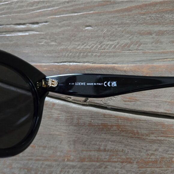 Loewe Inflated LW 40126 sunglasses New - Picture 3 of 5